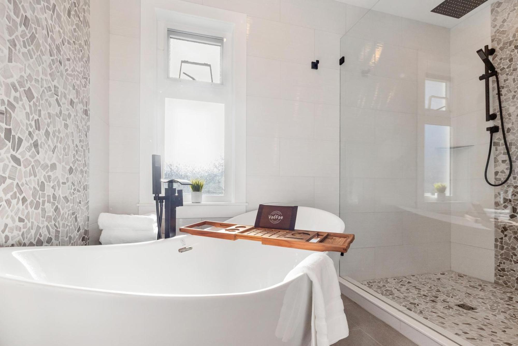 VI Cottage North Saanich Экстерьер фото