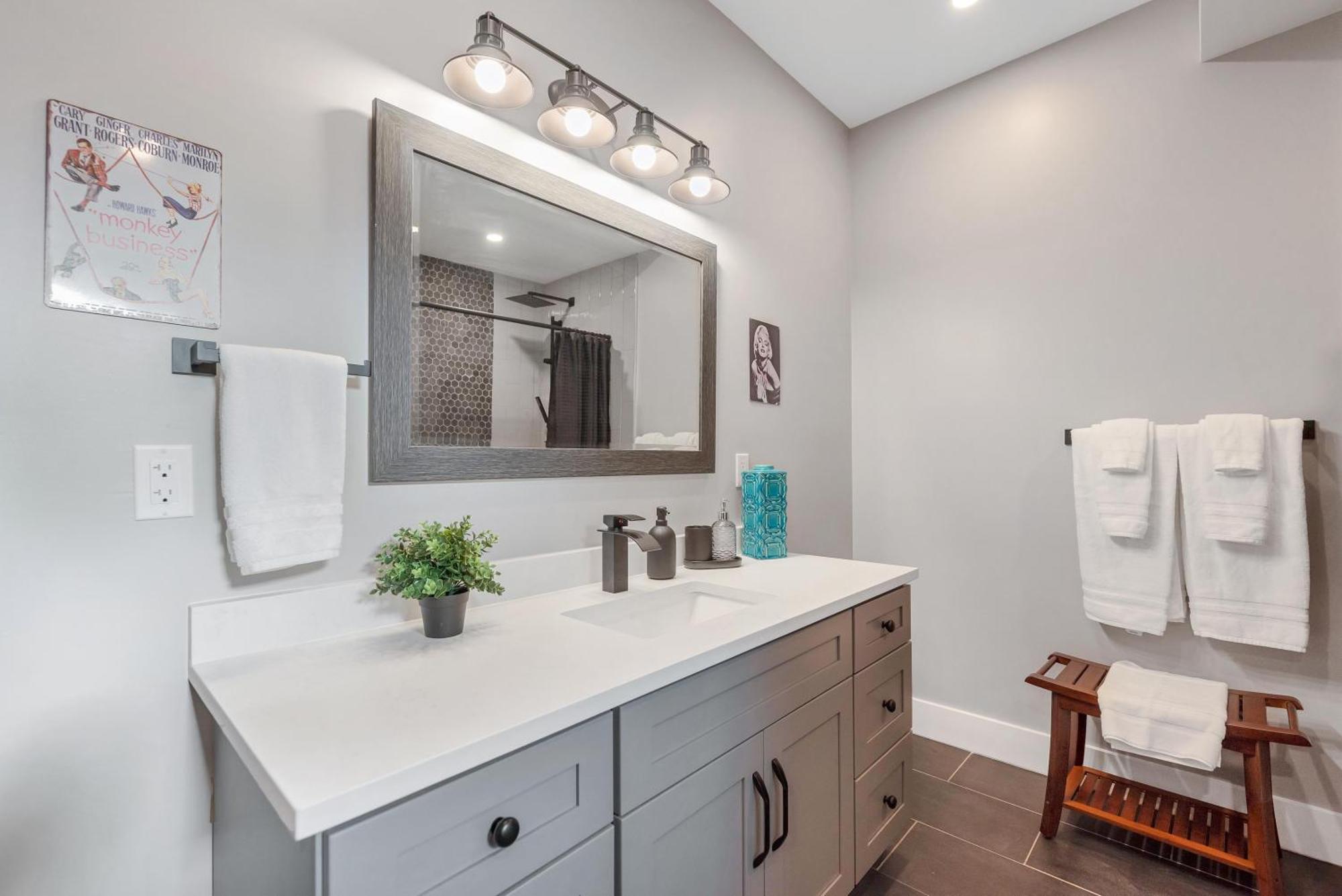 VI Cottage North Saanich Экстерьер фото