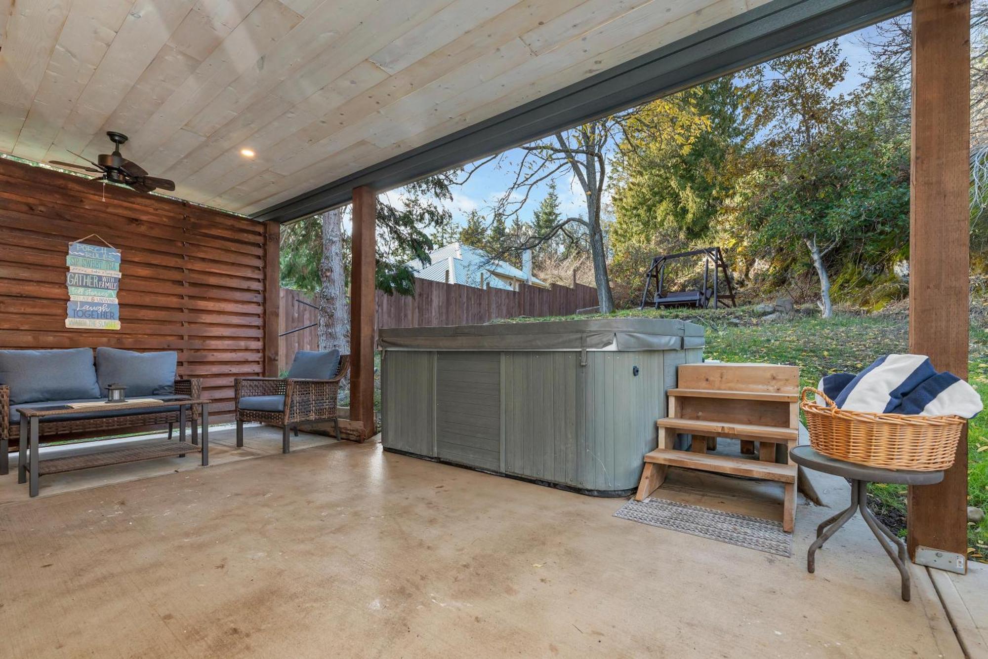 VI Cottage North Saanich Экстерьер фото